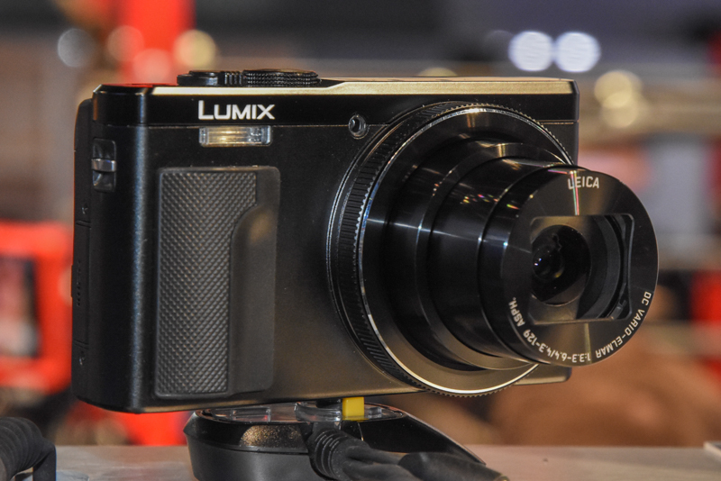 LUMIX ZS60