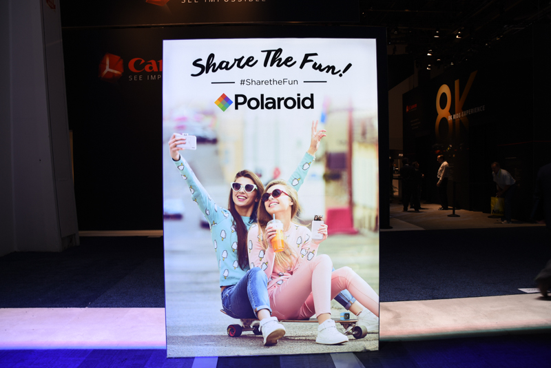 Polaroid製品のテーマは「Share The Fun!」。ただしここでのシェアはすなわちプリントだ。