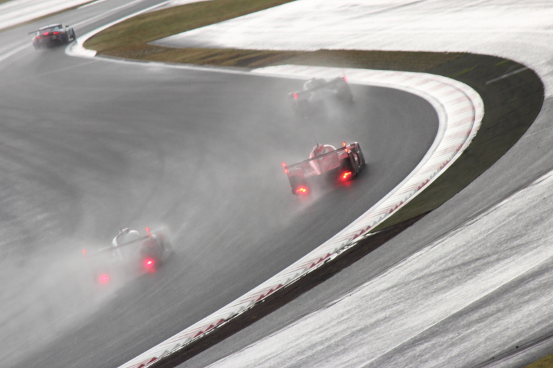 musicheadさん。雨のレースは幻想的な雰囲気が感じられます