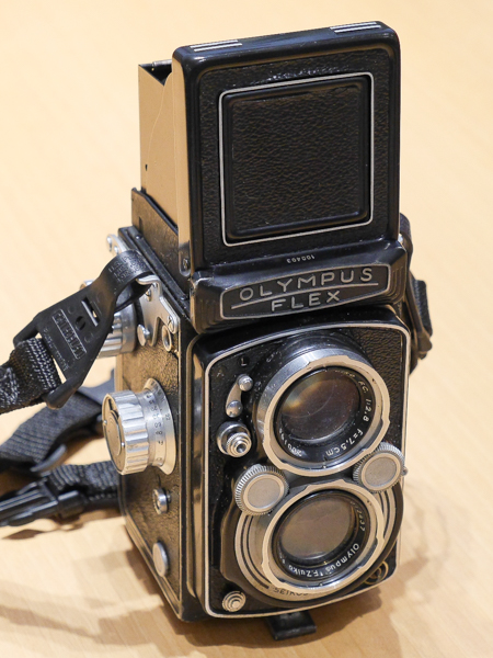 グループ設立のきっかけとなった高野さんのオリンパスフレックス。レンズに曇りがあったため安く購入できたそうだ