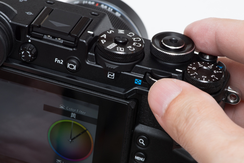 呼び出した各パラメータを前後ダイヤルで設定する。