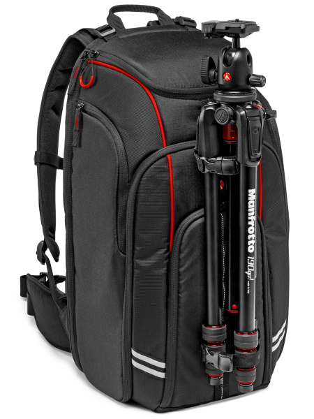 三脚も装着可能