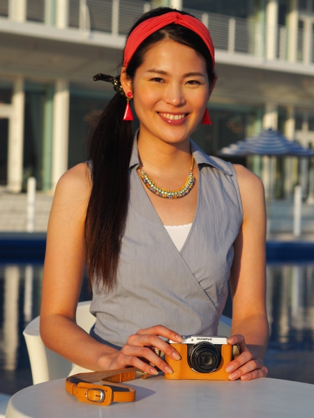 ボディージャケットCSCH-120と本革ショルダーストラップCSS-S109LL IIの装着例