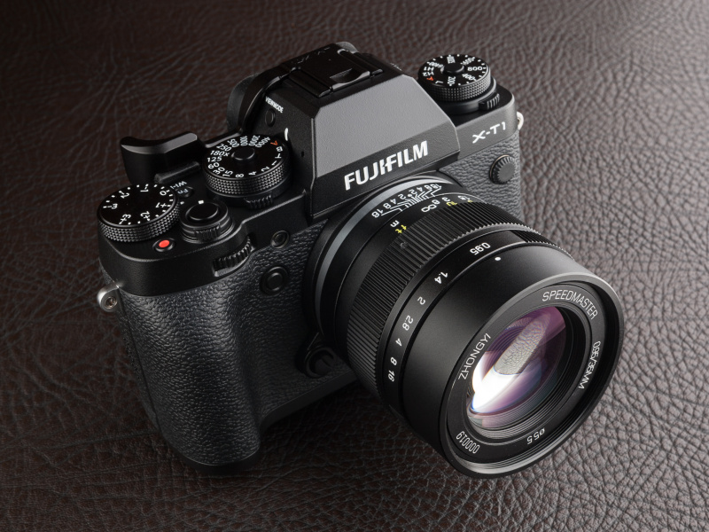 Speedmaster 35mm F0.95 IIは焦点工房にて税込6万9,800円だ