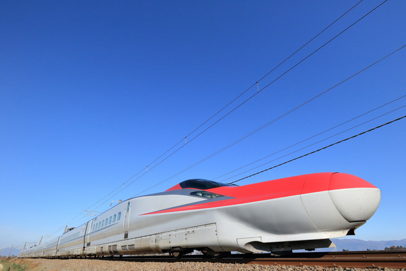 EOS 7D Mark IIの高速連写で得られた1枚。見かけのスピードが高速なので超広角は1/4,000秒以上が必要。1枚撮影はかなり高度なため高速連写の力を借りる。<br><span class="fnt-85">キヤノン EOS 7D Mark II / EF11-24mm F4L USM / 11mm（18mm相当） / マニュアル露出（F5.6、1/8,000秒） / ISO 1600</span>