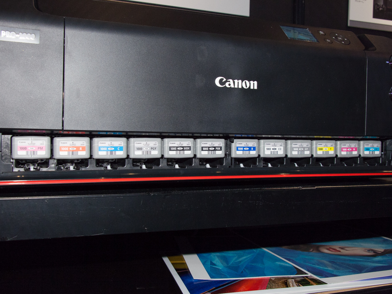 インクタンクをずらりと収納する