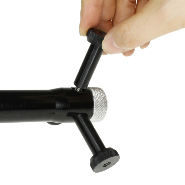 3本の脚にはそれぞれ重りを取付ける必要がある