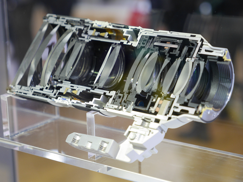 FE 70-200mm F2.8 GM OSSのカットモデル