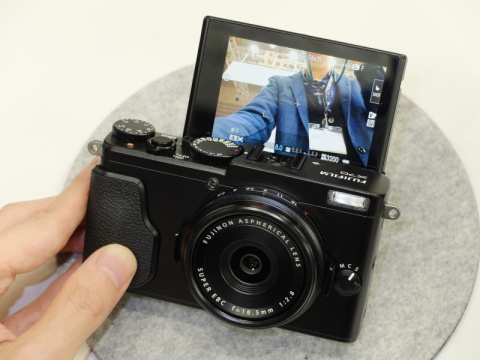CP+2016】富士フイルムX-Pro2に長蛇の列 - デジカメ Watch Watch