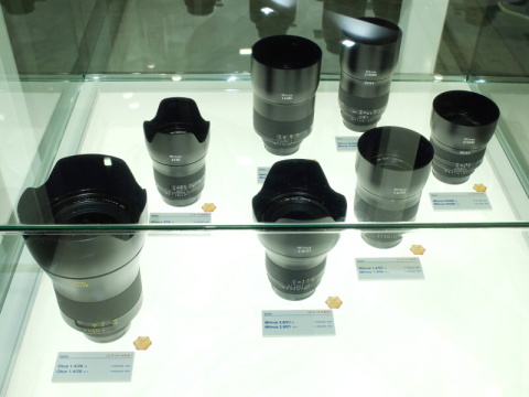 CP+2016】カールツァイス、大迫力の「Otus 1.4/28」を展示 - デジカメ