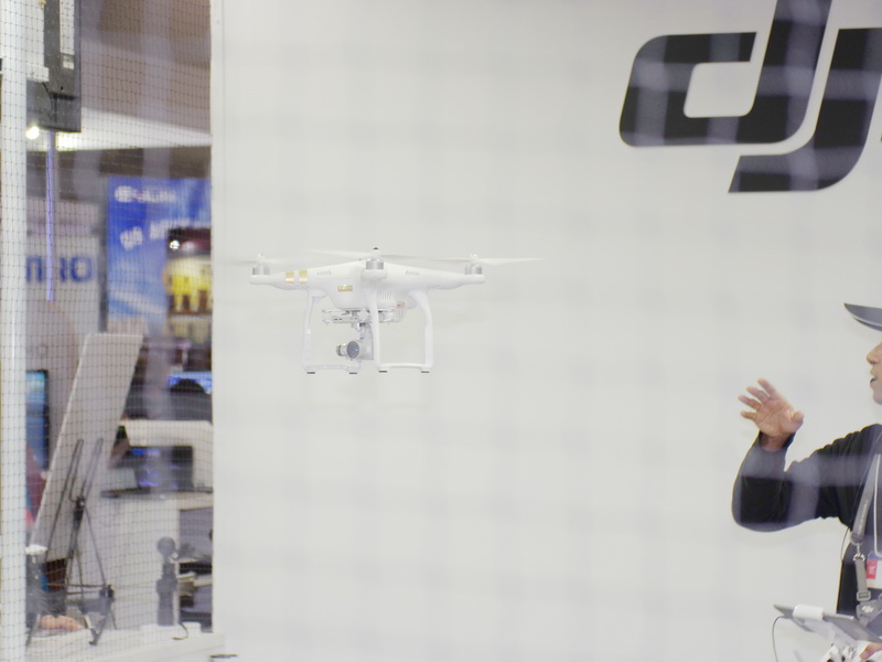 インストラクターによる操作デモの様子