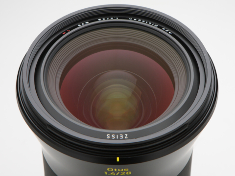 交換レンズレビュー：Otus 1.4/28 - デジカメ Watch