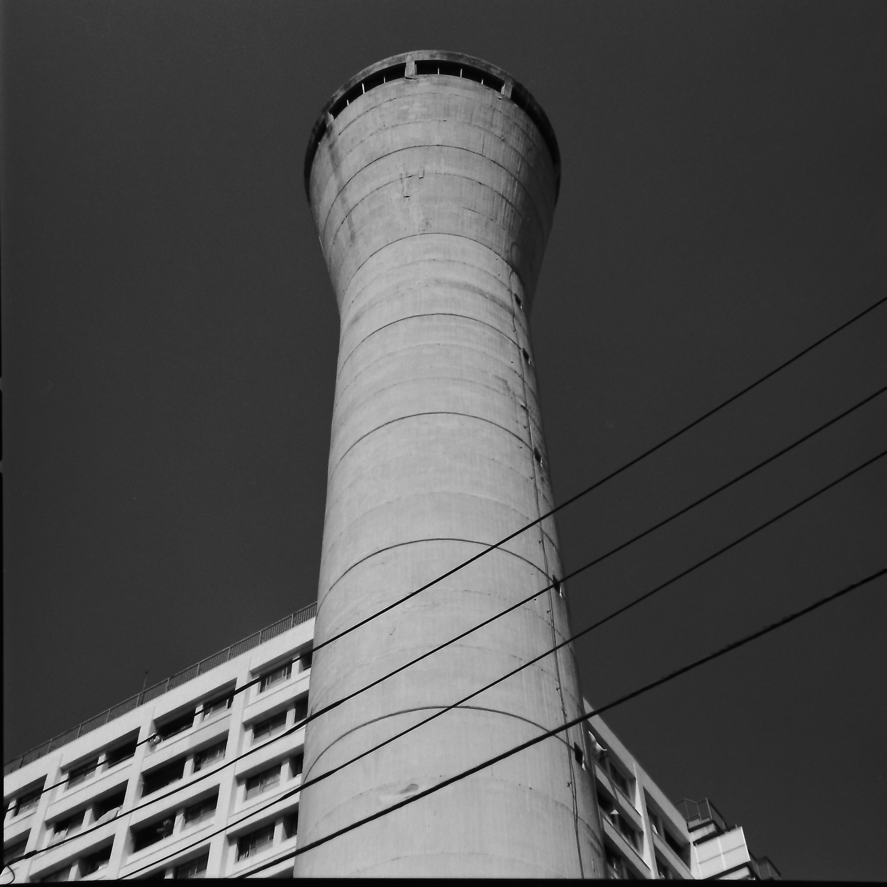 ハーフトーンの再現性はなかなかなもの。シャープネスはやや強めにかかるようだ。ハッセルブラッド503CW / ディスタゴンT*50mm F4 / Tri-X