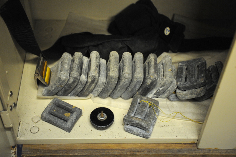 防水試験に用いられたウェイト（おもり）