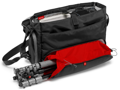 Manfrotto カメラバッグ キャリー　ブラック/レッド マンフロット、“F1レッド”が鮮やかなメッセンジャーバッグ - デジカメ