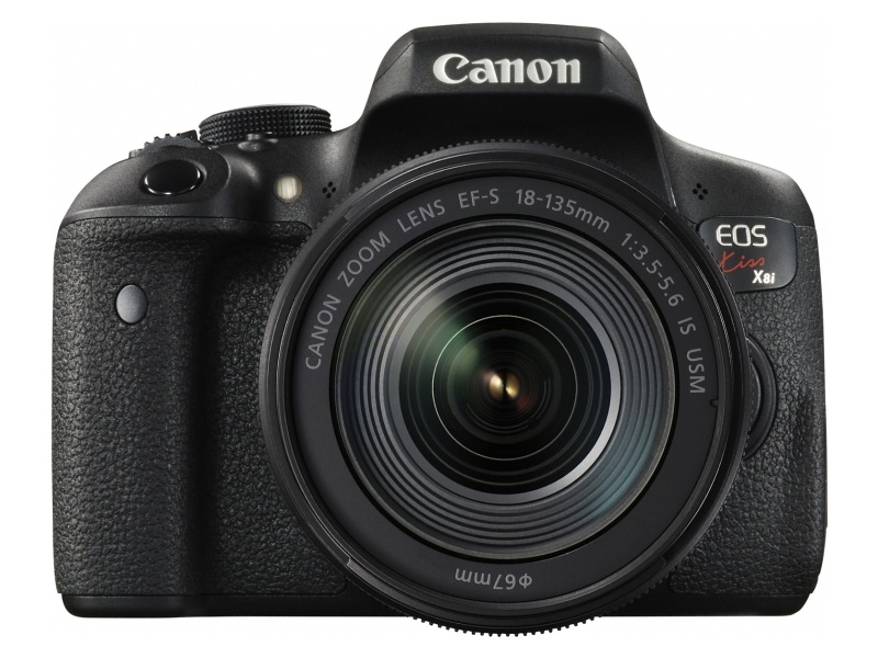 EOS Kiss X8i・EF-S18-135 IS USMレンズキット