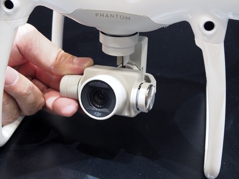 ジャパン・ドローン2016」で見かけた最新ドローンたち - デジカメ