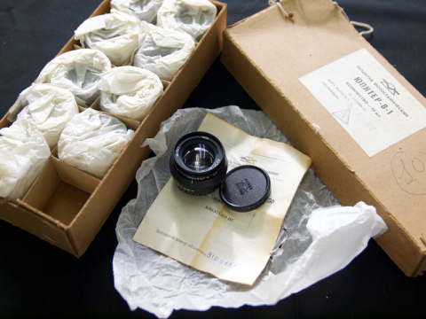 ロシアレンズ「Jupiter-8-1」とアダプターのセット - デジカメ Watch Watch