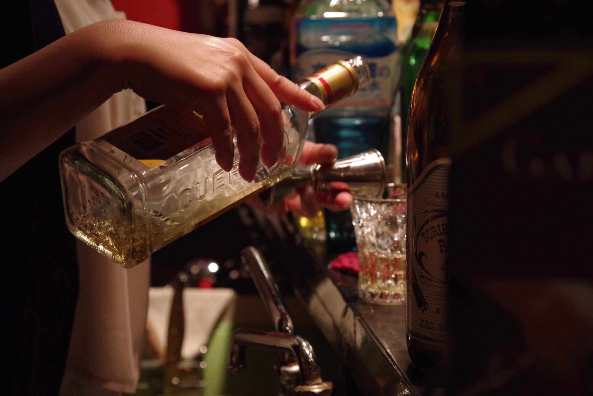 HD PENTAX-D FA 28-105mmF3.5-5.6ED DC WR / ISO6400 / F6.3 / 1/40秒 / -1EV / 88mm