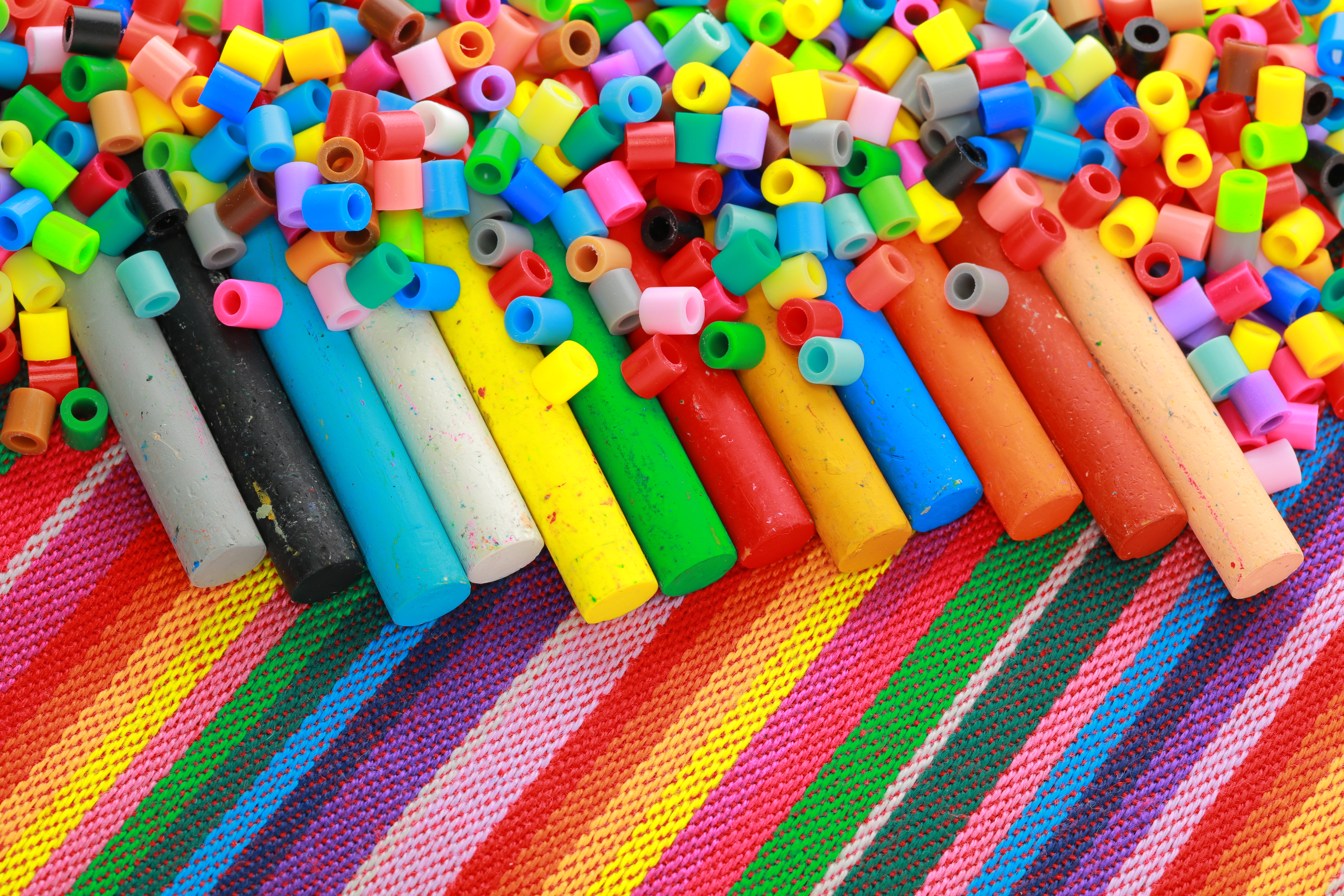 「風景」よりはおとなしいが、人肌のオレンジかぶりは少ないので、人物入りで撮るときにはあつかいやすいと思う