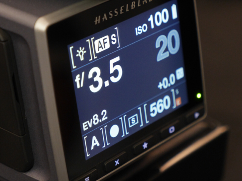 ハッセルブラッド、1億画素中判一眼レフ「H6D」がお披露目 - デジカメ