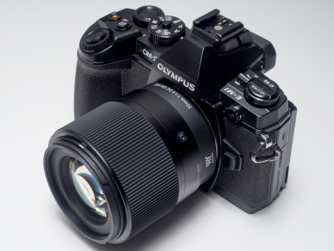 SIGMA 30mm F1.4 DC DN