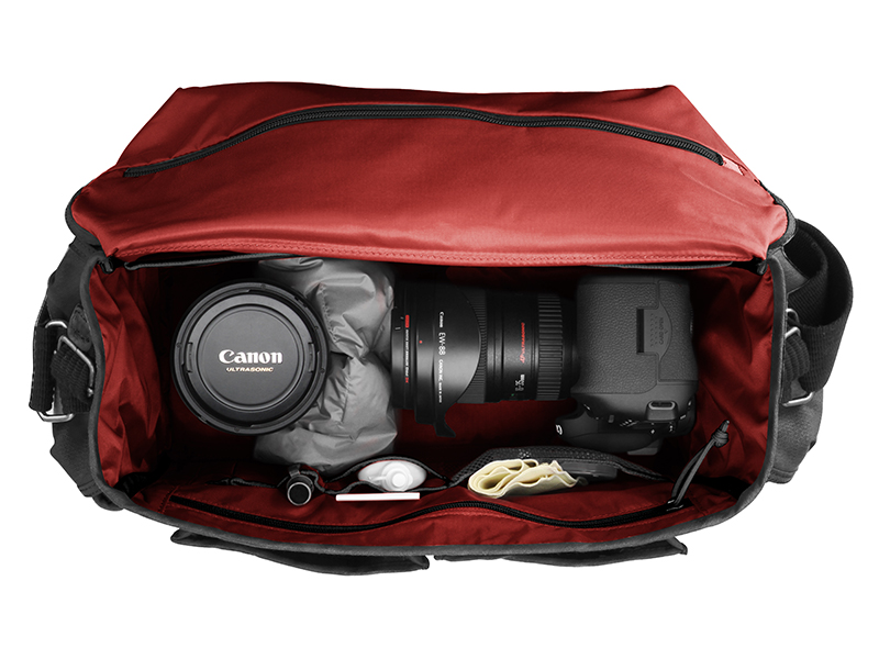 インナーボックスを外してもカメラバッグとして利用可能