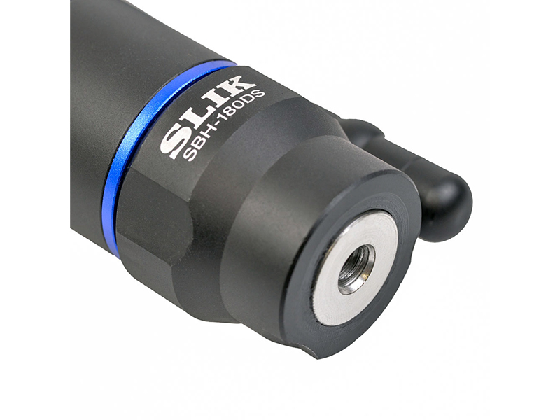 雲台底部の三脚取付ネジ穴（1/4-20UNC）