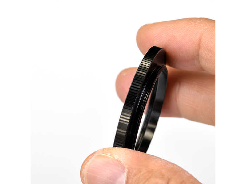 側面のローレット加工により回しやすくなっているという