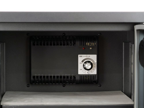 ダイヤルを回すだけで設定できる除湿ユニット