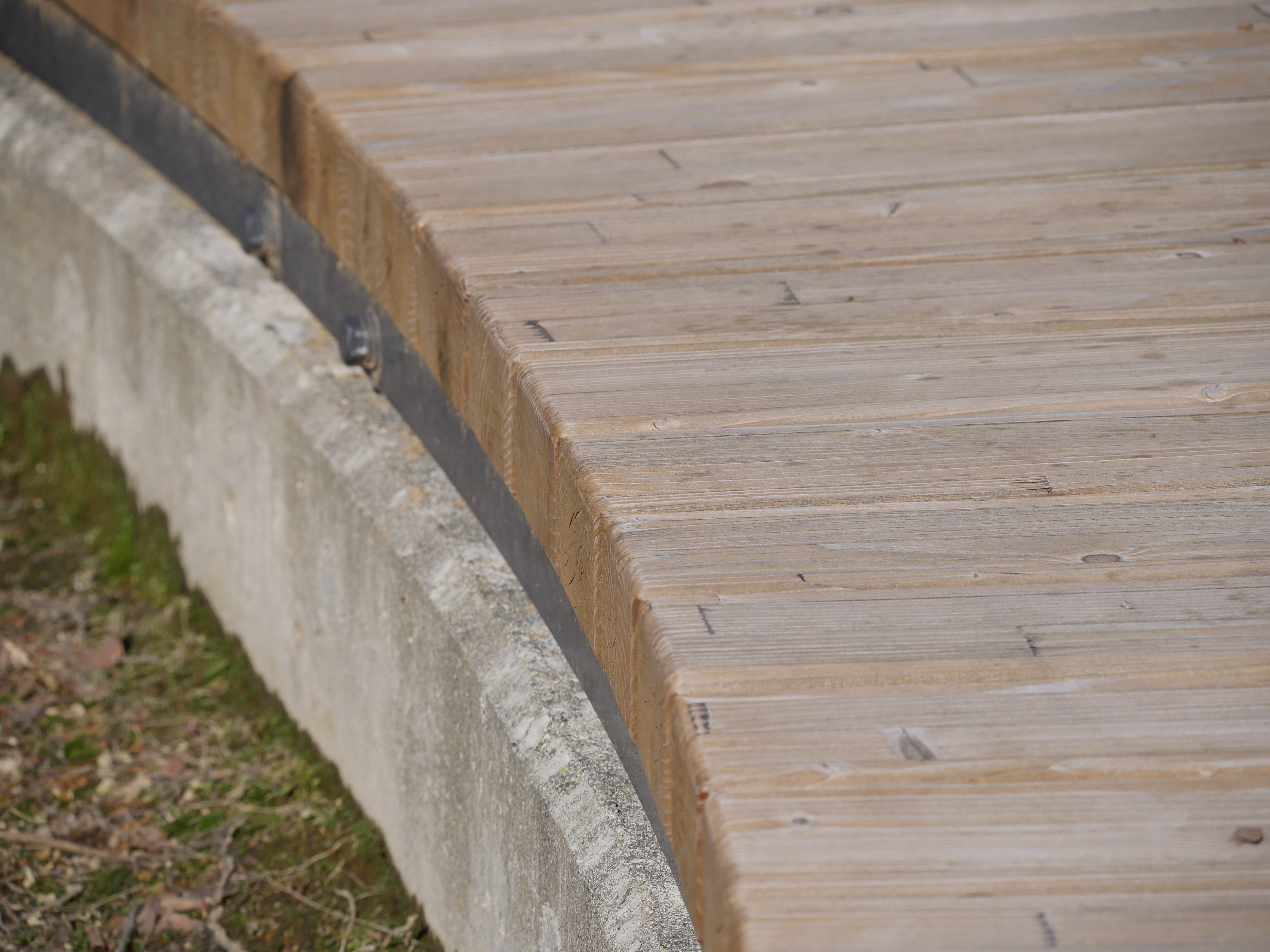 絞りF8・距離数mで撮影。LUMIX GX8 / 1/640秒 / F8 / -0.3EV / ISO200 / 絞り優先AE / 100mm