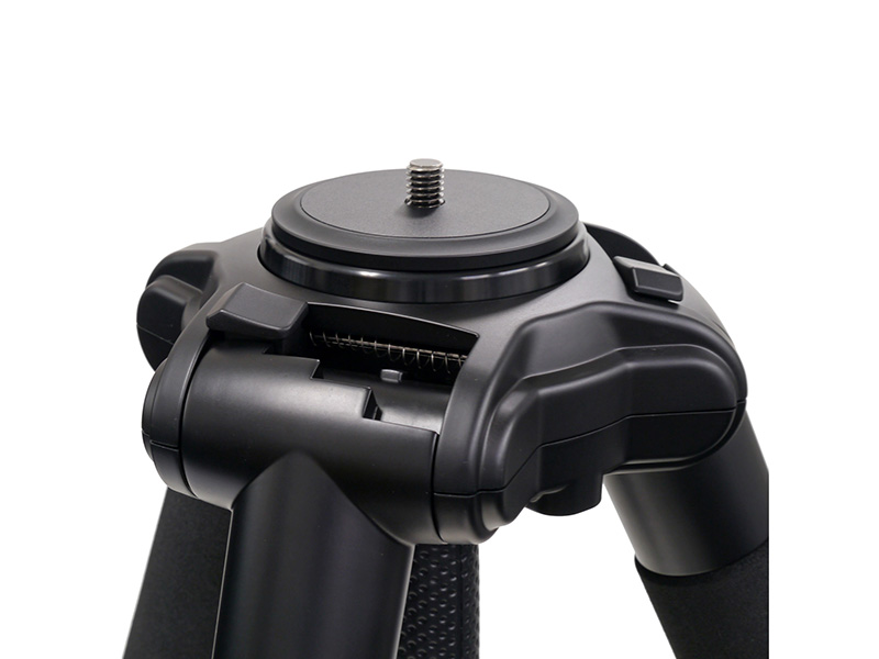 フラット台座プレートを同梱する