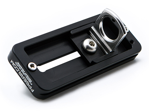 三脚座に速写ストラップを装着できるプレート - デジカメ Watch Watch