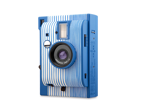 サン・セバスチャンの海をイメージした「Lomo'Instant」新モデル