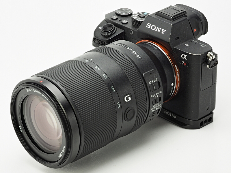 α7R IIに装着したところ