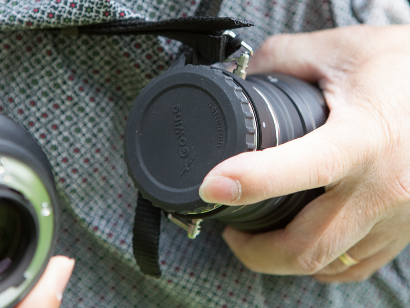レンズを外したところにキャップをはめる