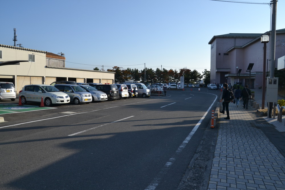 大洗町役場、かねふくめんたいパーク、大洗サンビーチ（この日は駐車場として活用）、等々、あちこちに「ガルパン」の聖地がある大洗町。今後もイベントの有無に関わらず、町への感謝を忘れずに楽しんでいただきたい