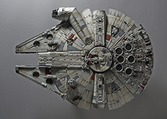 スター・ウォーズ」の「ミレニアム・ファルコン」、1/72の「PG」モデル