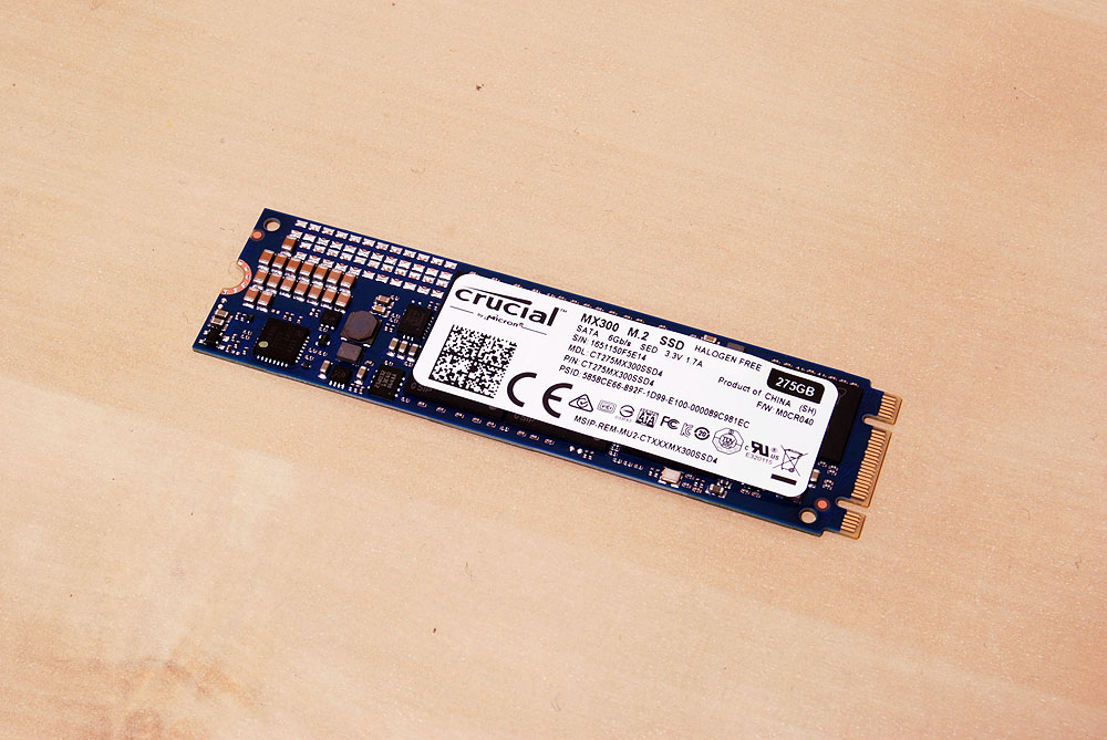 ストレージにSerial ATA 6Gbps接続のM.2 SSDが搭載されていた。容量は、275GBで試用機ではMicronのCrucial MX300が採用されている