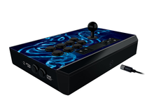 Razer Panthera Evo アーケードコントローラー PS4/PC対応 Razer、プロゲーマー仕様のPS4/3/Win対応アケコン「Razer