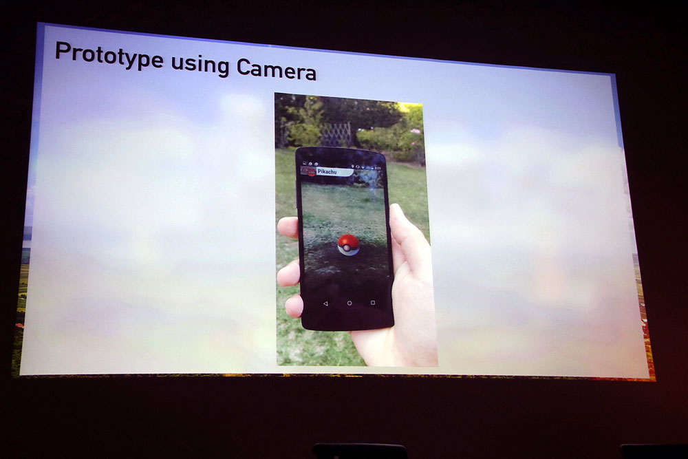 テックアーティストがカメラとジャイロを使用してデモを作ったバージョン。今の「」ポケモンGO」の基礎はできている