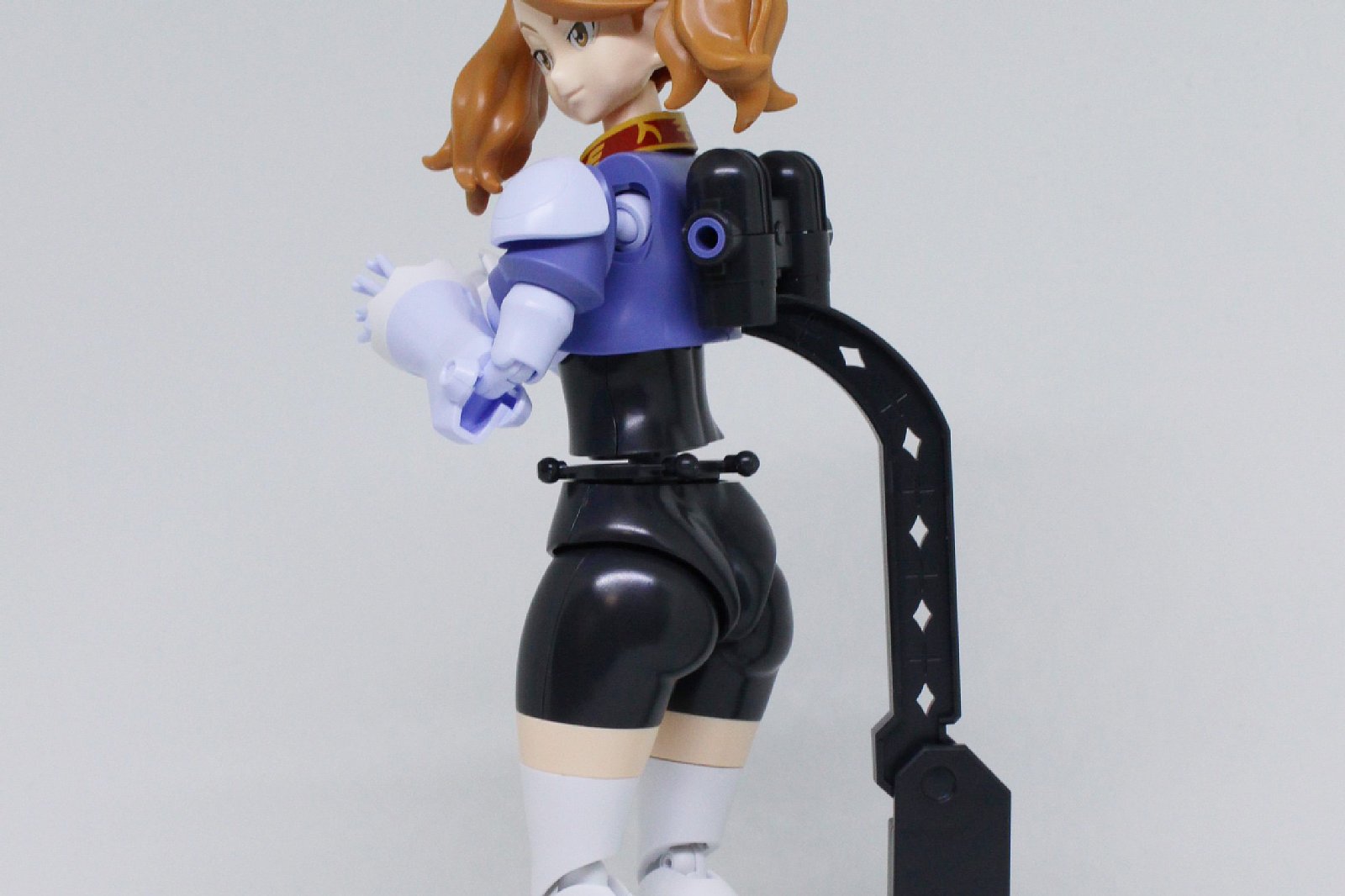 普段はスカートに隠れているヒップラインも完全再現している