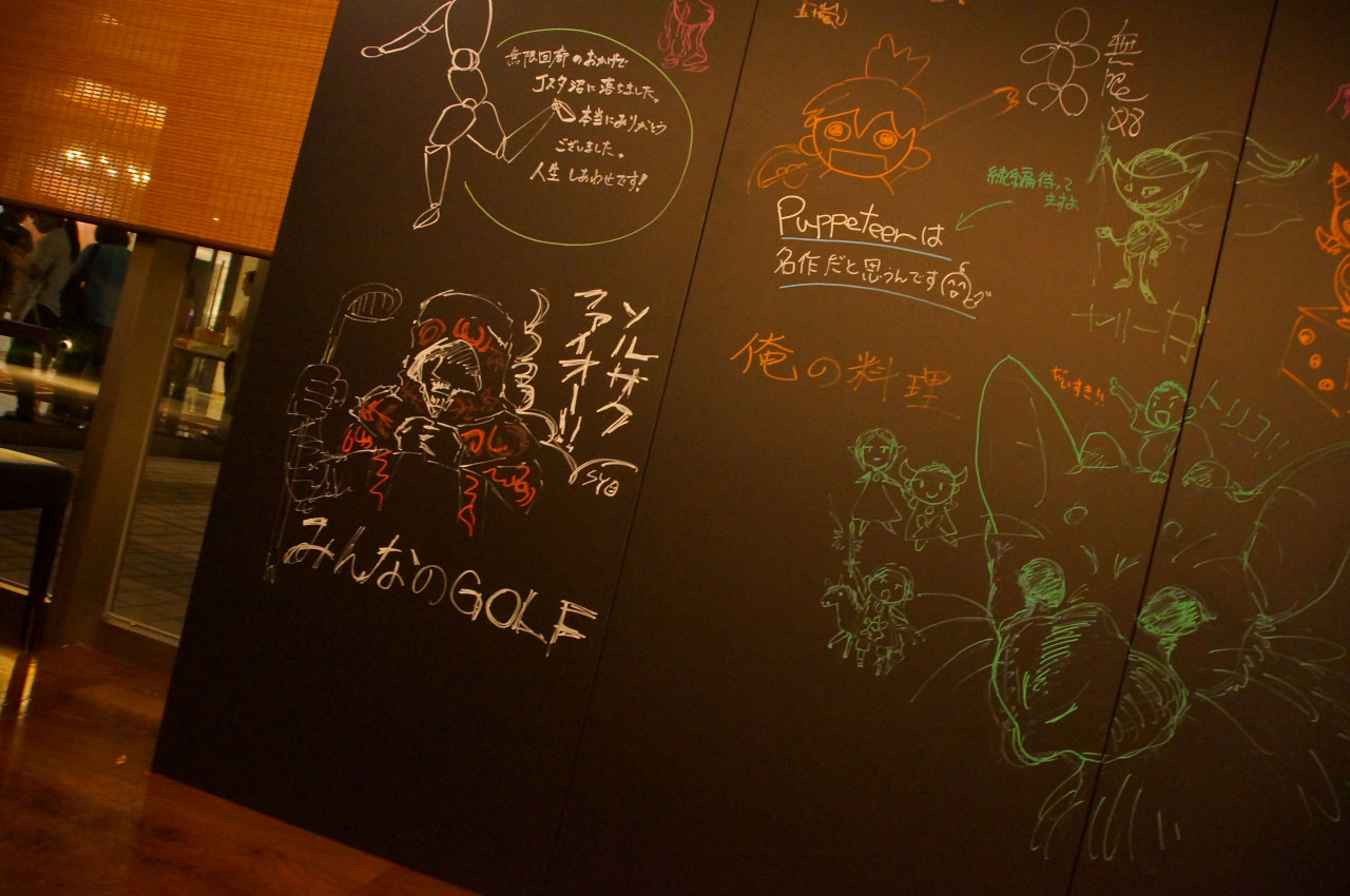 こちらは会場入り口にあったメッセージボード。クリエイター、ユーザーともに作品愛の詰まったイラストやメッセージを書いていた