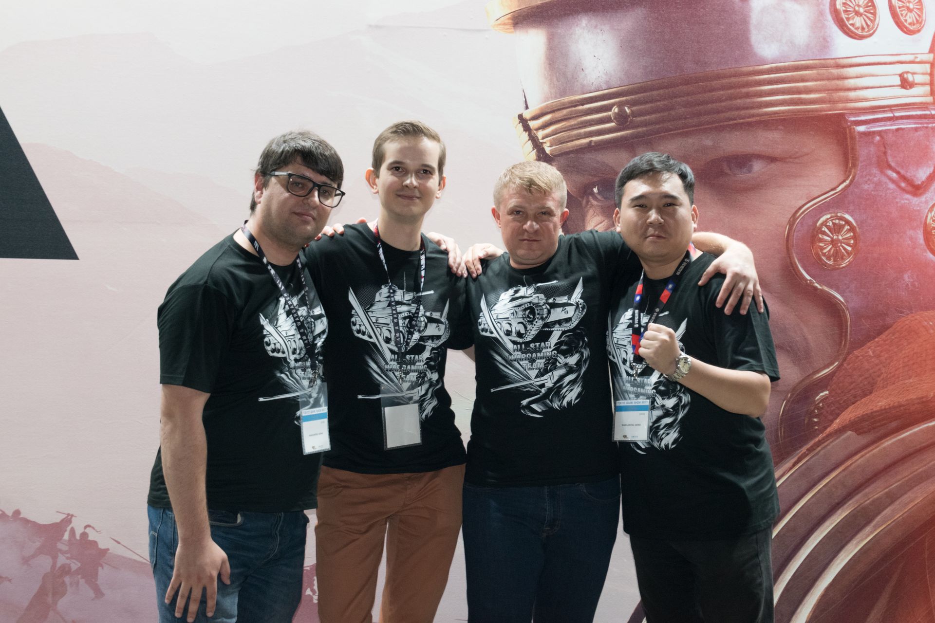 左からアメリカ代表のDenis Donon氏、ヨーロッパ代表のLukasz Lerou氏、CEOのVictor Kislyi氏、アジア代表（元プロゲーマー）のKen Zang氏