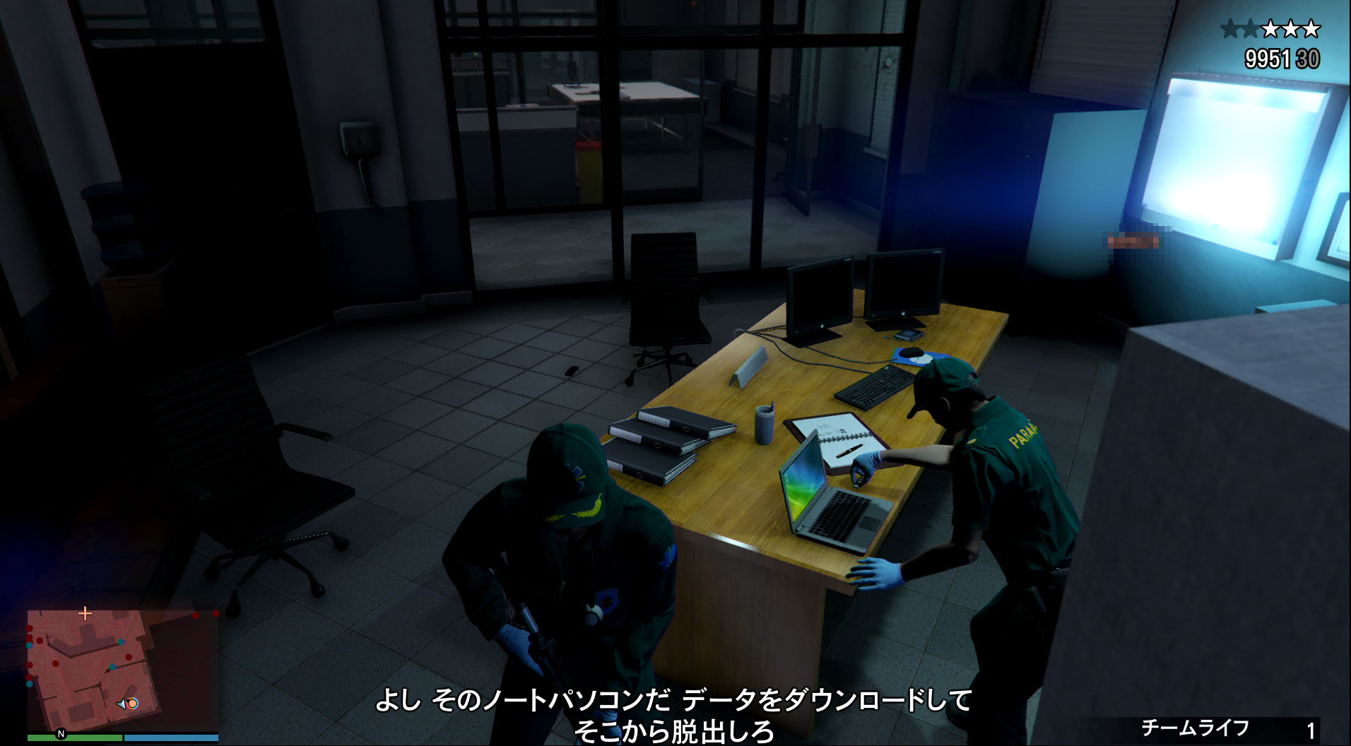 最初の準備ミッションでは、死んだエージェントからデータを回収するために死体安置所に向かうことに。実に「GTA」らしいミッションと言える。仲間のヘリに合流して脱出だ