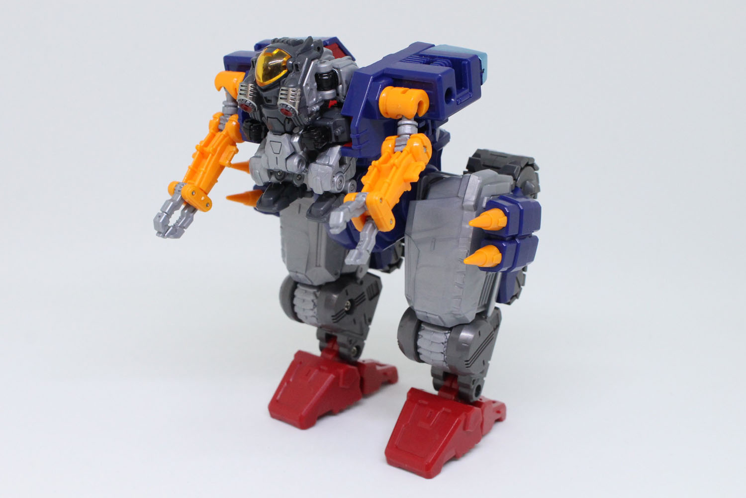 ランドウォーカーには、合体モードのパワードスーツを合体できる