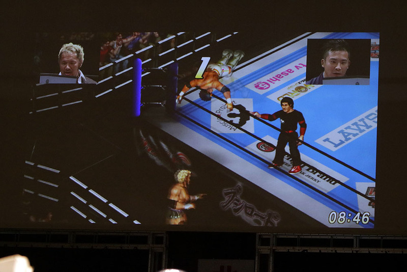 一進一退の攻防から、一瞬の隙を突いてスルッと勝利を持って行ったKUSHIDA選手。やはり「ファイプロ」巧者だった！