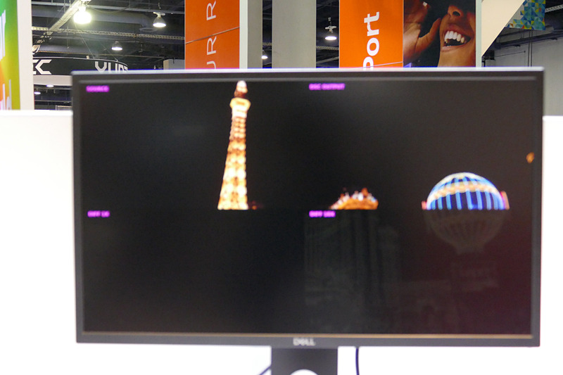 ロッシーながら6マイクロ秒でデータを1/3に圧縮するというDSC用チップ。ディスプレイ下半分が差分を表示したもの。まったく同じ技術がHDMI、DPともに使われている