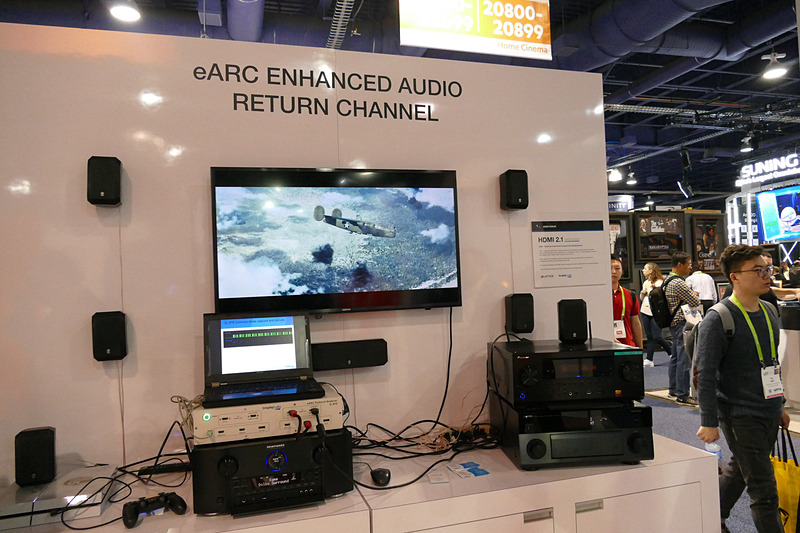 eARC AUDIO RETURNは、ソースからテレビを経由してAVアンプに送るといった従来とは異なる接続に便利