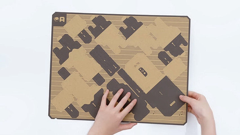 ダンボールキットを組立てていく楽しみがある